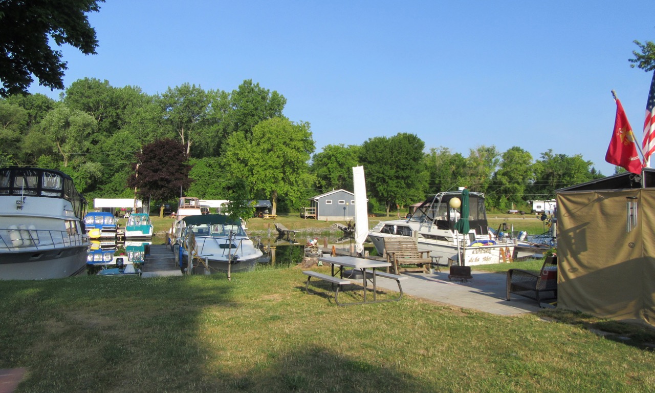 Facilities at Inland Harbor Marina