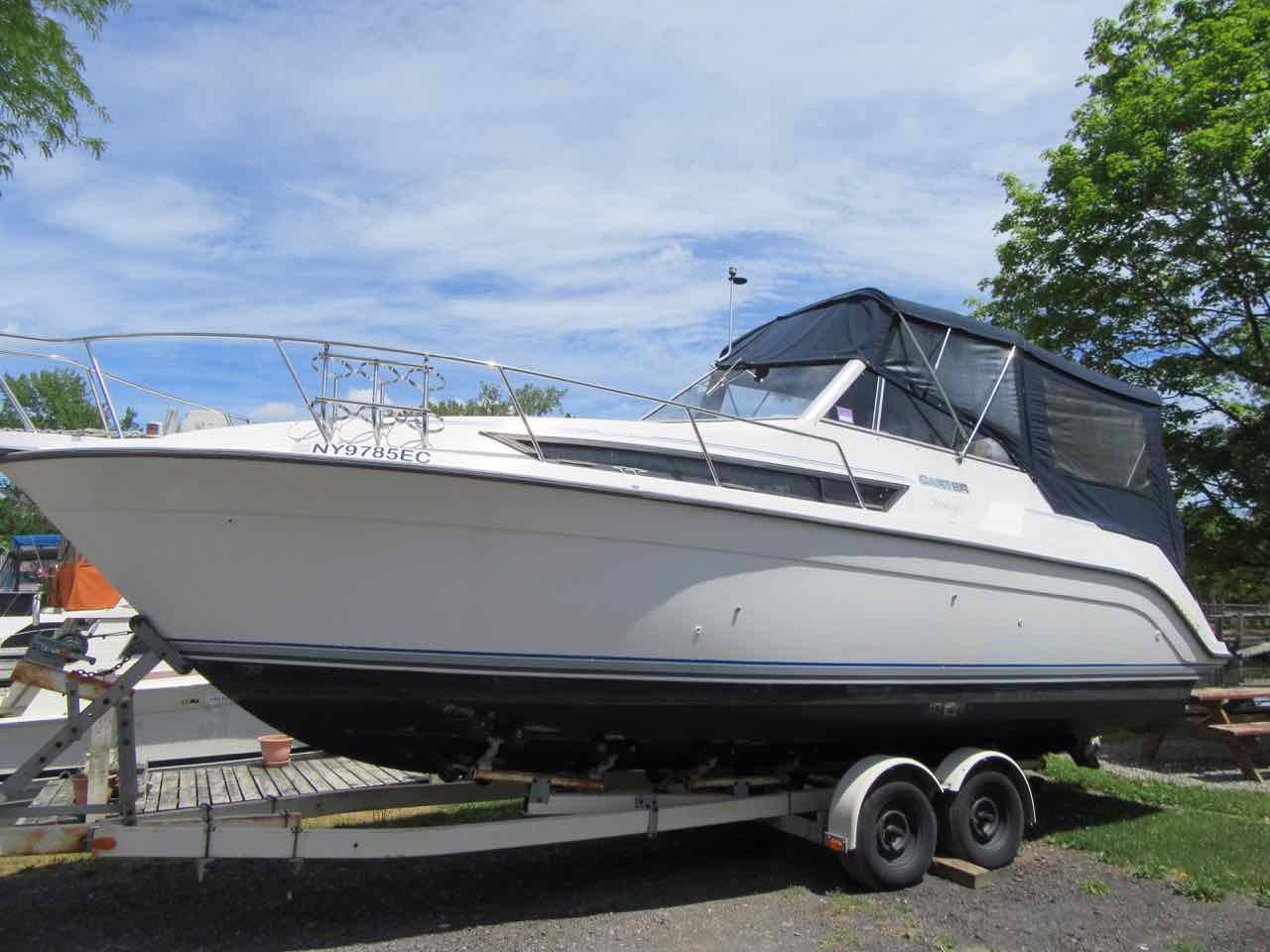 28' - 1992 Carver Montego 528 $21,000 Recent Canvas two owners, low hours.
